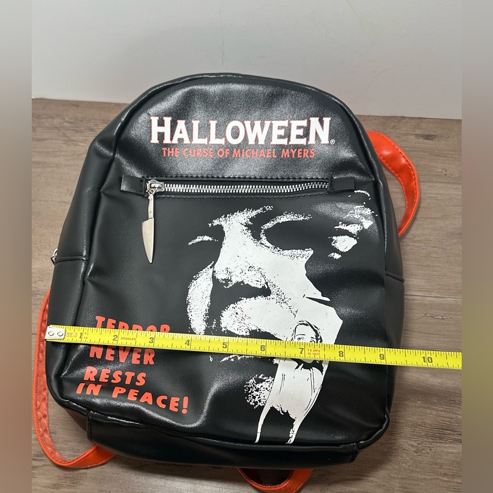 Halloween The Curse Of Michael Meyers Terror Never Rests In Peace Backpack. - Picture 9 of 9
